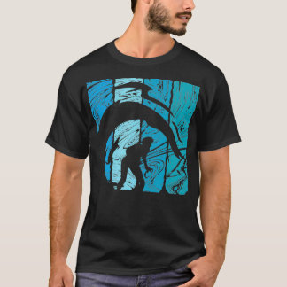 Retro Water Sport Waves Surfer Surfboard Ocean Sur T-Shirt