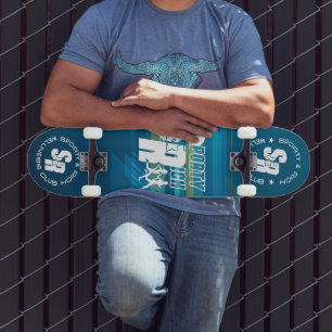 Retro Wellness Club Sporty Fashion Skateboard