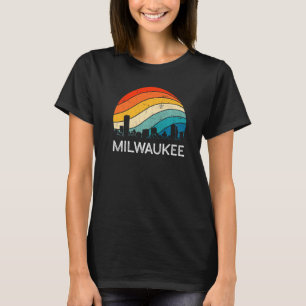 Retro Wisconsin Milwaukee Skyline Vintage Urban Sk T-Shirt