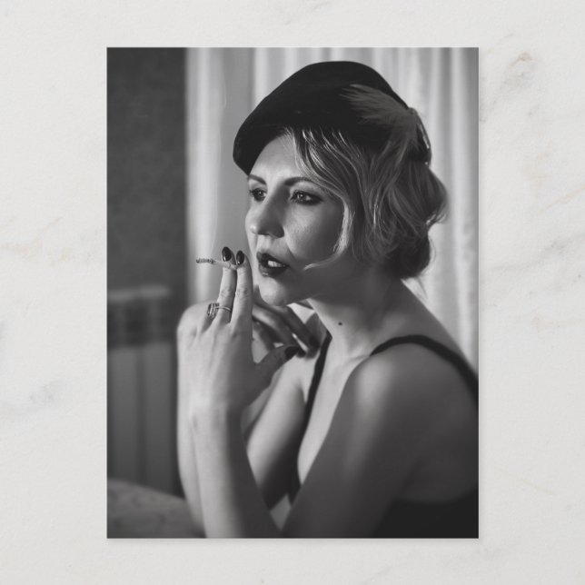 Retro woman smoking postcard (Front)