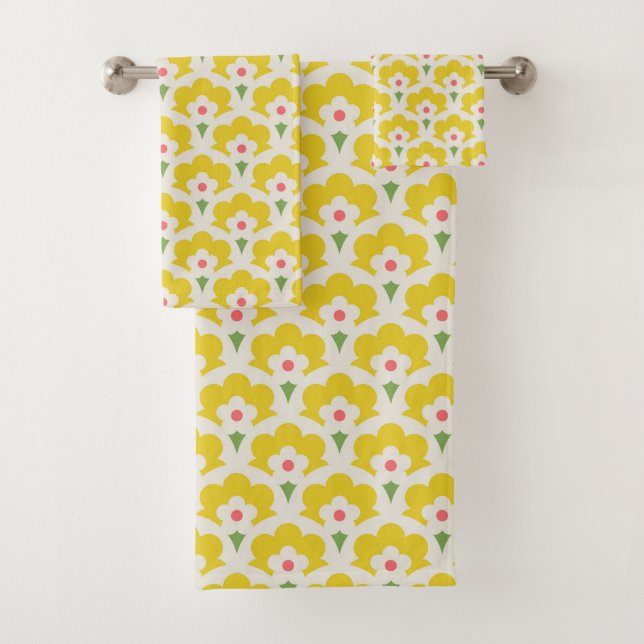 Retro Yellow Flower Garden Pattern Bath Towel Set (Insitu)