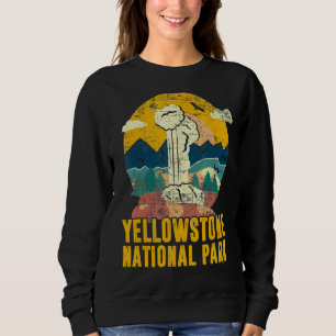 Retro Yellowstone National Park Christmas In Augus Sweatshirt