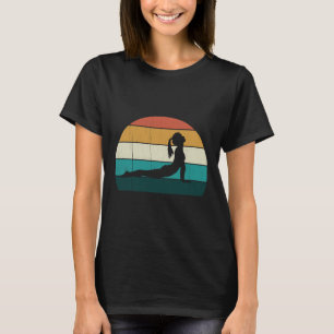 Retro Yoga Pose Vintage Mind Meditation Body Worko T-Shirt