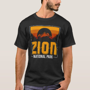 Retro Zion National Park US Vintage Utah Adventure T-Shirt