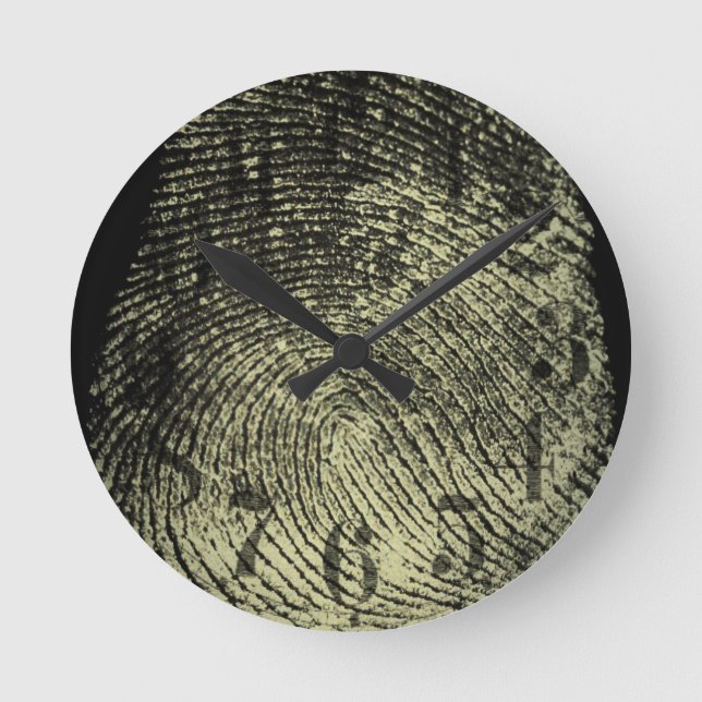 Reversed Loop Fingerprint Round Clock (Front)