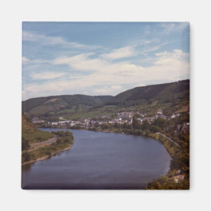 Rhine Magnet