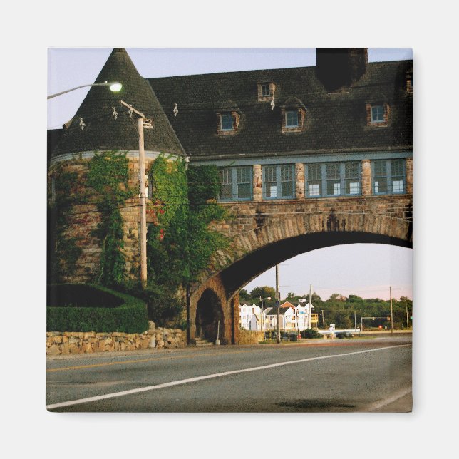 Rhode Island House Magnet (Front)