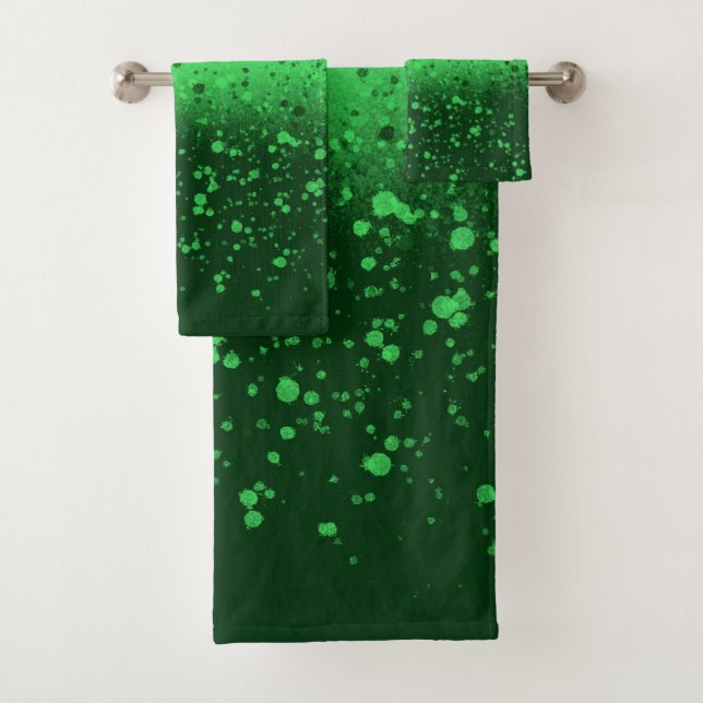 Rich Emerald Minimalist Art Bath Towel Set (Insitu)