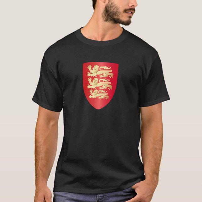 Richard the Lion Heart Shield in red+faux gold T-Shirt (Front)