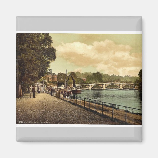 Richmond, the bridge, London and suburbs, England Magnet (Front)