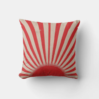 Rising Sun Background – Retro Vintage Rays Cushion