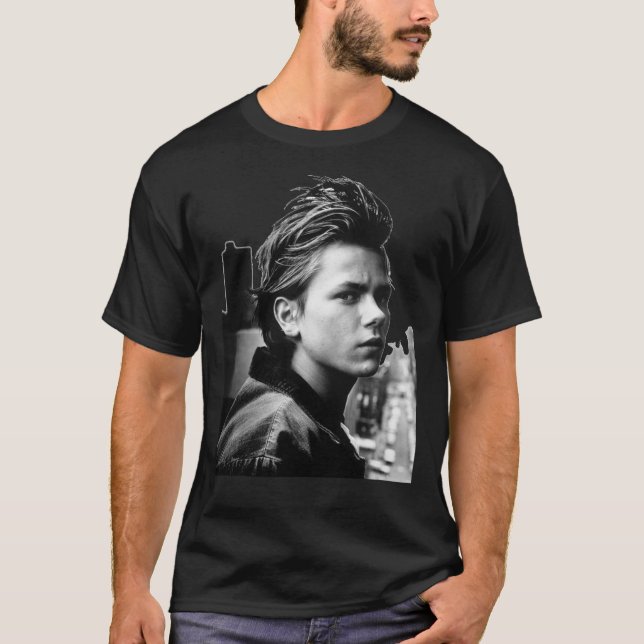 River Phoenix  Essential T-Shirt (Front)