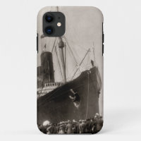 RMS Lusitania arrives New York City 1907