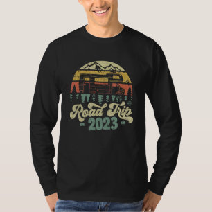Road Trip 2023 Retro Vintage Camper Van T-Shirt