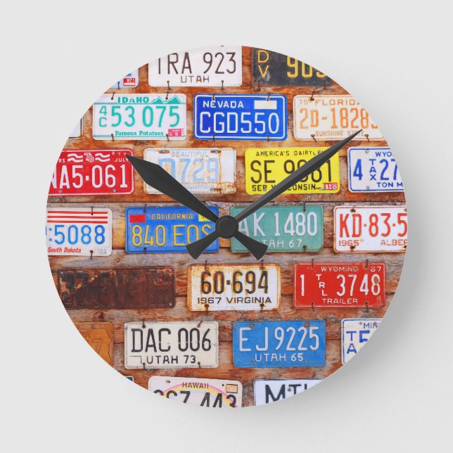 Roadtrip Gear - US License Plates Round Clock (Front)