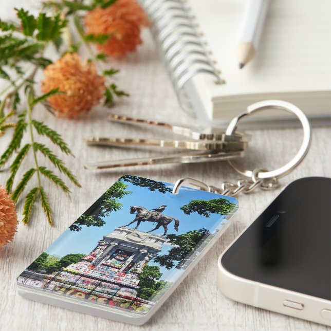 Robert E. Lee Statue Key Ring (Front Right)