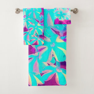 Robin's Egg Blue Peppermint Twist Phlox Flowers Bath Towel Set