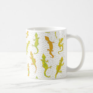 Rock Climbing Geckos on yellow - seamless pattern. Coffee Mug
