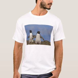 Rockhopper Penguins Eudyptes chrysocome T-Shirt
