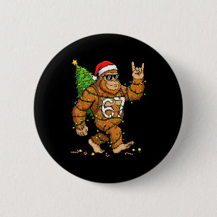 Rockin' Bigfoot Christmas Tree Xmas Lights Funny 6 Cm Round Badge