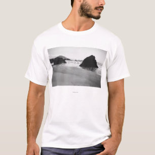 Rocks along Beach at Port Orford, Oregon T-Shirt