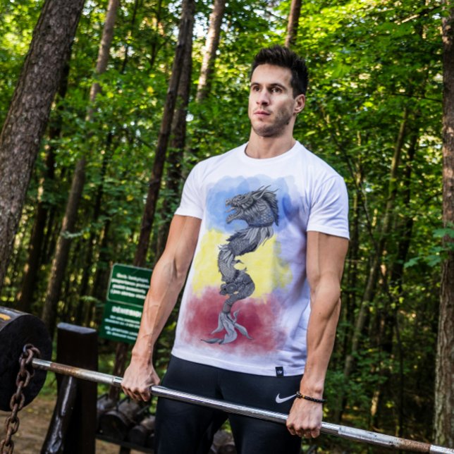 Romanian national flag and ancient Dacian Wolf T-Shirt (Creator Uploaded)