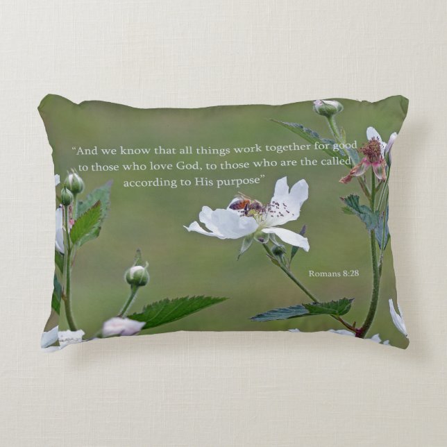 Romans 8:28 decorative cushion (Front)