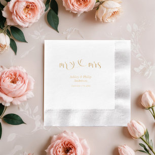 Romantic calligraphy Mr & Mrs wedding Foil Napkins