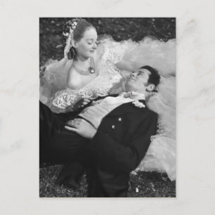 Romantic Couple French Postcard