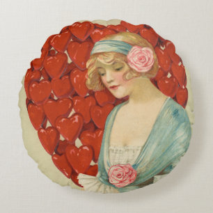Romantic Elegant Retro Valentine, John Winsch 1910 Round Cushion