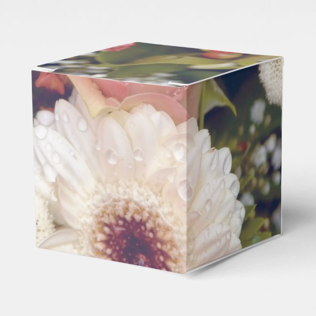 Romantic Flower Bouquet Favour Box (Front Side)