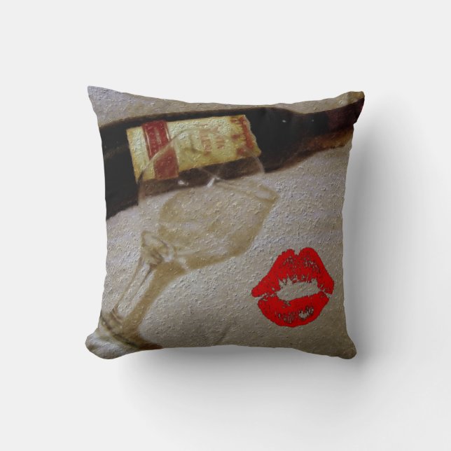 Romantic kiss Red wine glasses I Love Wine Cushion (Front)