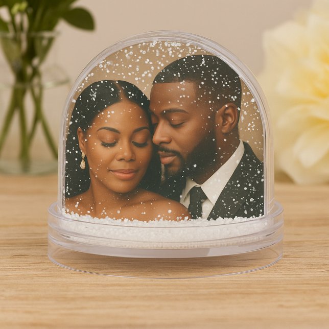Romantic Photo Snow Globe (Creator Uploaded)
