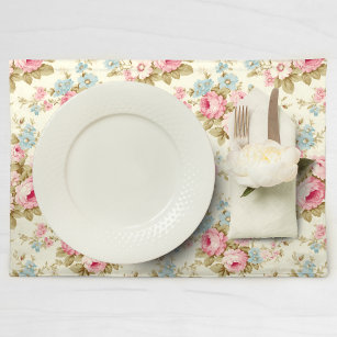 Romantic Pink English Roses on Pale Yellow Placemat