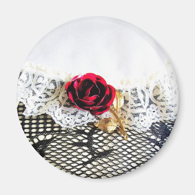 Romantic red rose and white lace magnet (Front)