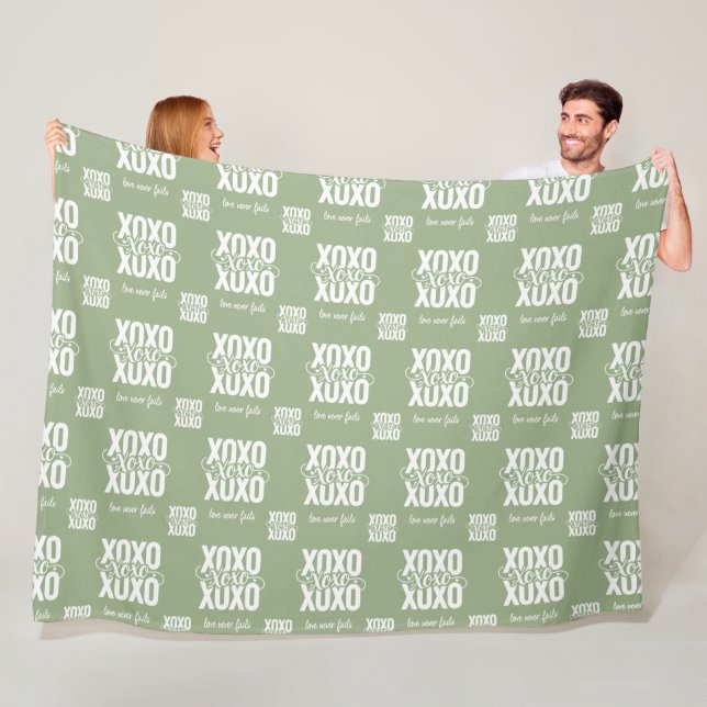 Romantic SAGE XOXO Love Never Fails Valentines Fleece Blanket (In Situ)