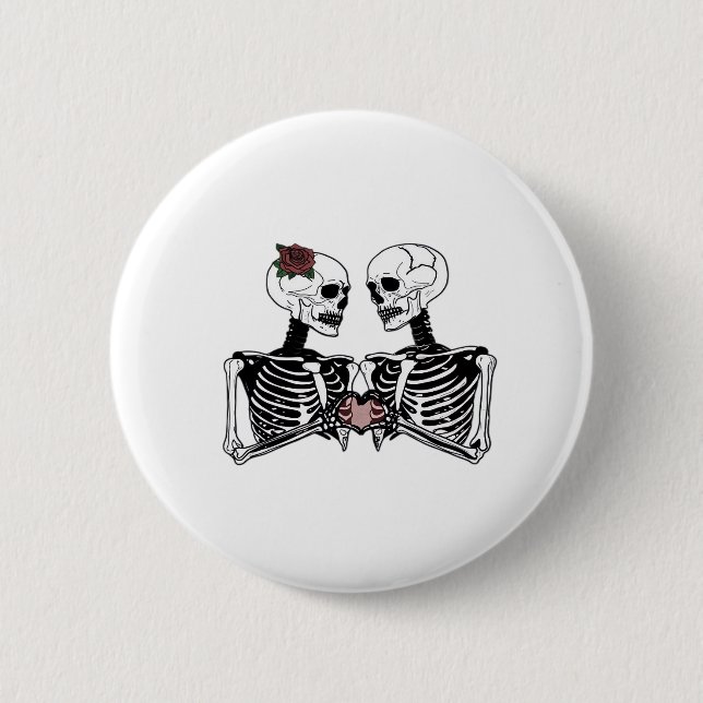 Romantic Skeleton Couple – Gothic With Heart Hands 6 Cm Round Badge (Front)