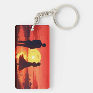 Romantic Sunset Silhouette Couple Keychain – Etern