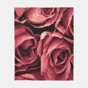 Romantic vintage rose fleece blanket
