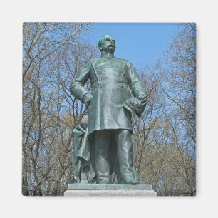 Roon Statue in Berlin Magnet