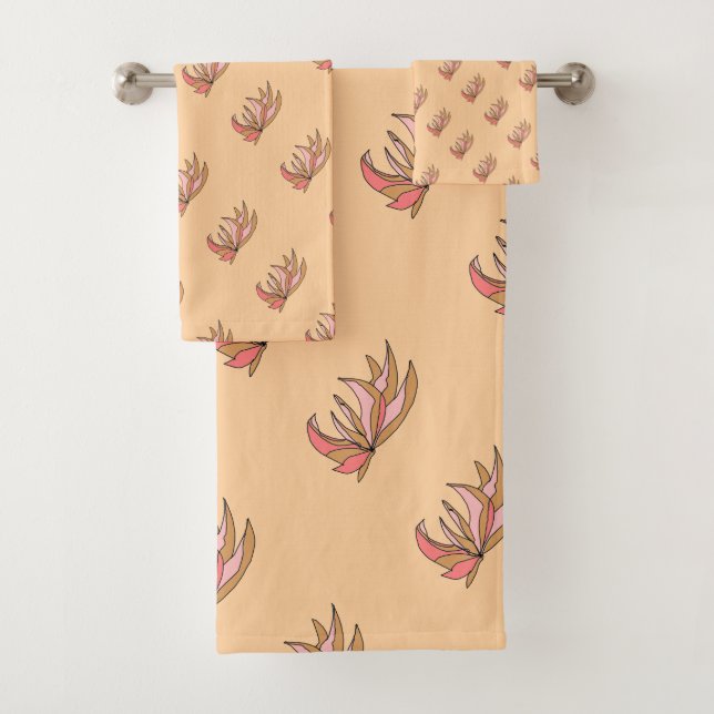 Root Plant On Peach      Bath Towel Set (Insitu)