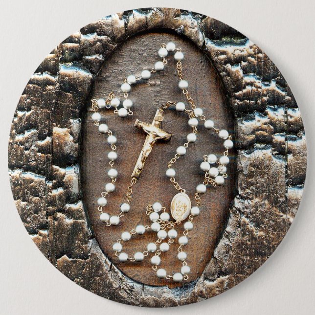 Rosary 6 Cm Round Badge (Front)