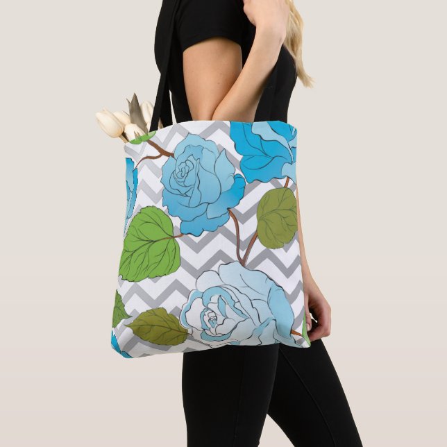 Roses 14 tote bag (Close Up)