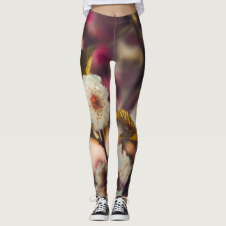 Roses floral green red  Leggings lifewomenstyle