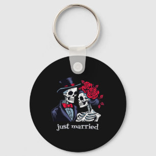 Roses Skeleton Bride And Groom Skeleton Halloween Key Ring