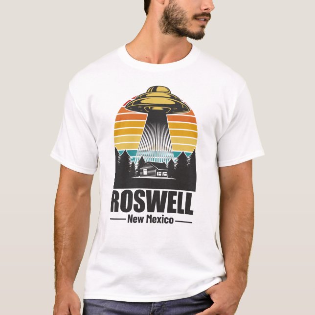 Roswell New Mexico Funny Alien UFO Gift T-Shirt (Front)