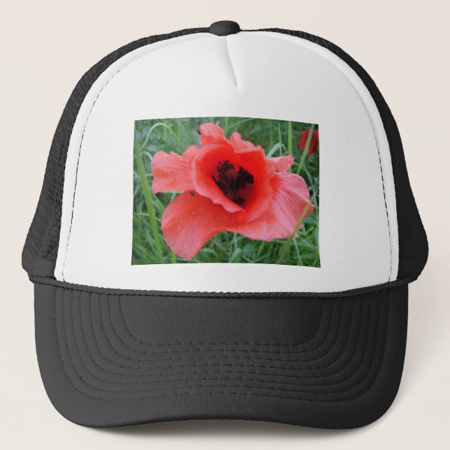 Roter Mohnblumenkelch Trucker Hat (Front)