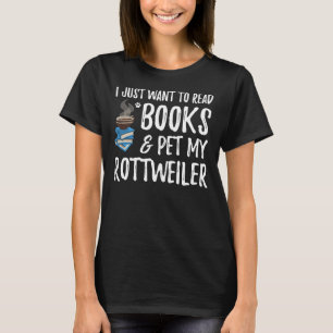 Rottweiler Avid Book Reader  Dog Mum T-Shirt
