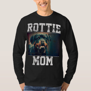 Rottweiler Mum - Gift For Rottie Lover T-Shirt