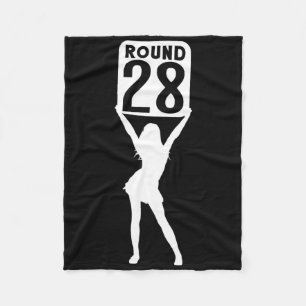 Round 28 fleece blanket